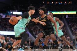 黄蜂惊艳全场，巴特勒助攻爆棚，助攻爆棚逆转取胜！